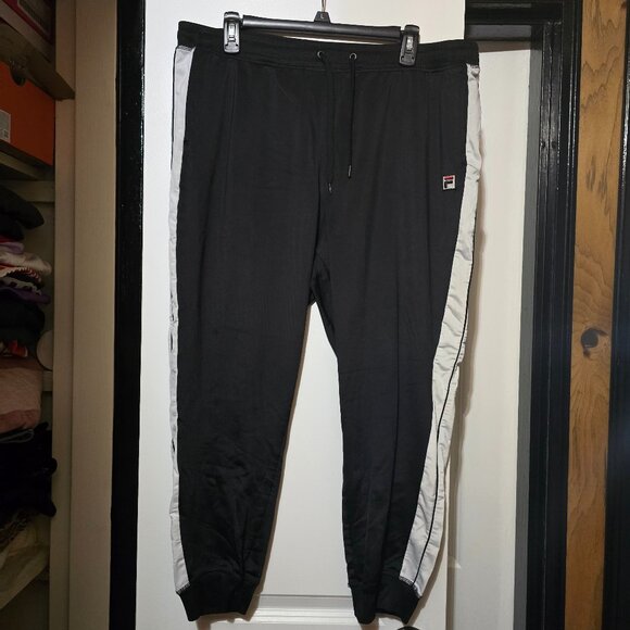 Fila Women's Cropped Black Joggers W White Stripe On The Side Size Large - Picture 1 of 7